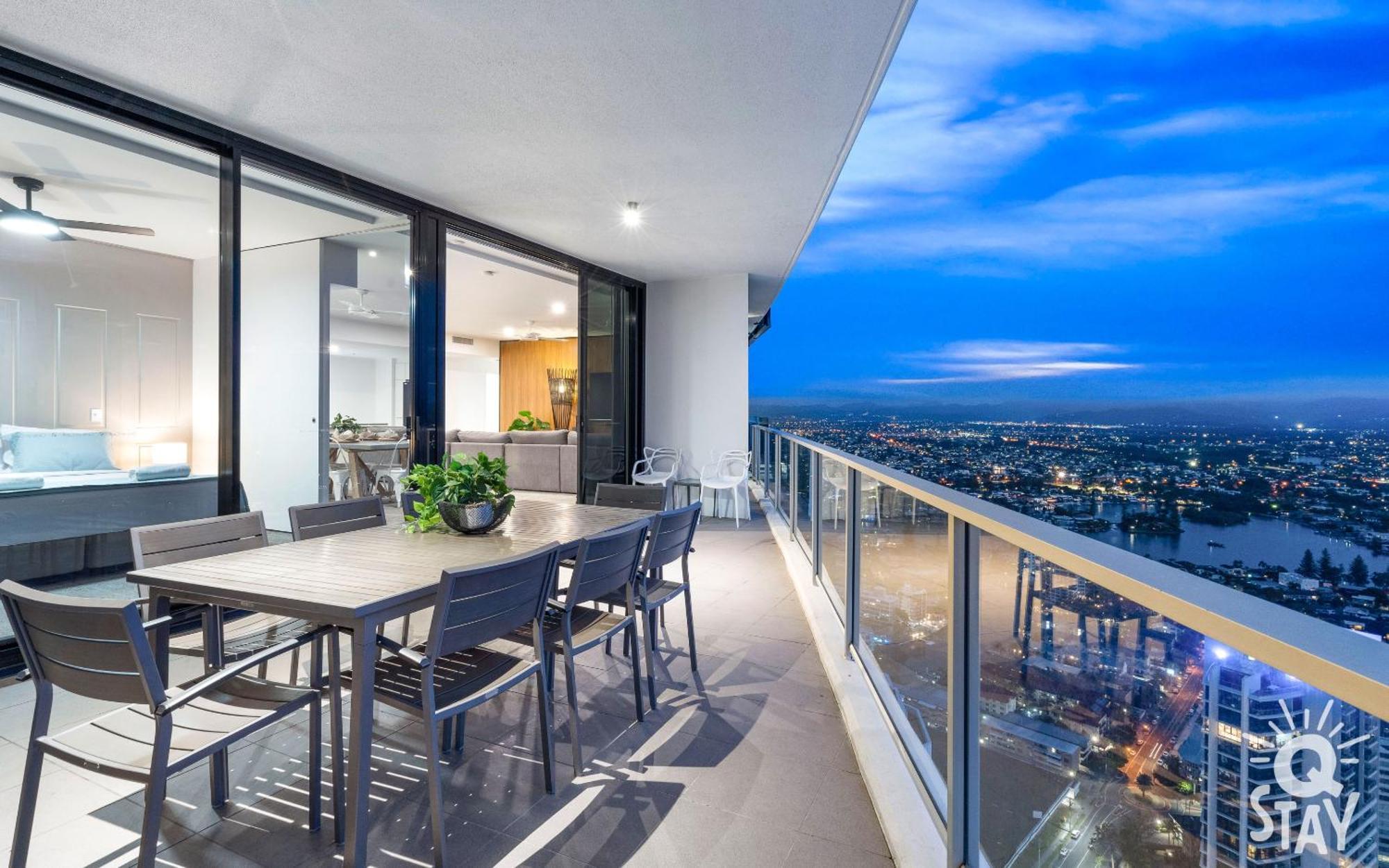 גולד קוסט Circle On Cavill Surfers Paradise Mid Week Madness Deal - Q Stay מראה חיצוני תמונה