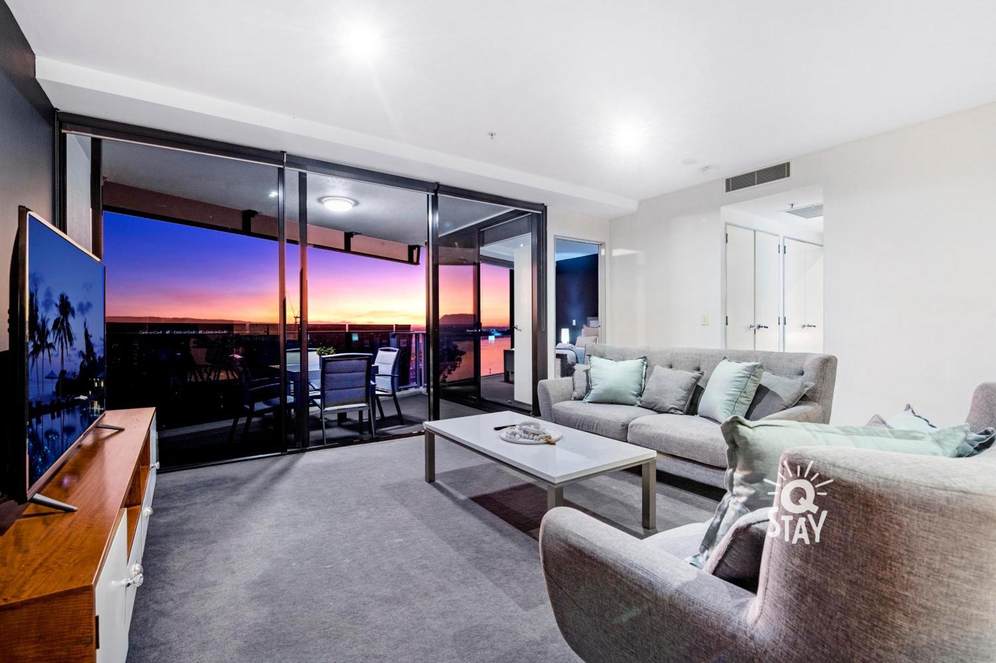גולד קוסט Circle On Cavill Surfers Paradise Mid Week Madness Deal - Q Stay מראה חיצוני תמונה